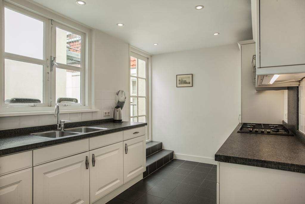 Stayci Serviced Apartments Noordeinde Den Haag Buitenkant foto