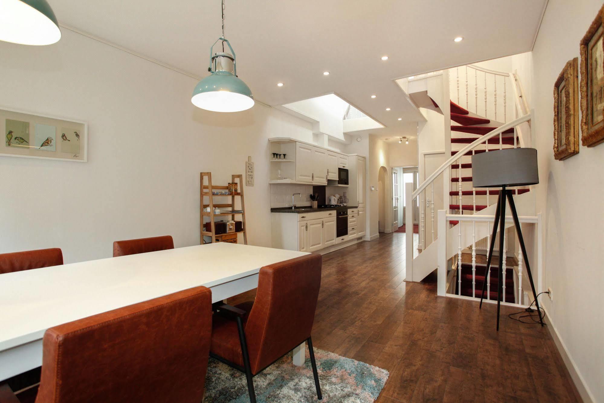 Stayci Serviced Apartments Noordeinde Den Haag Buitenkant foto