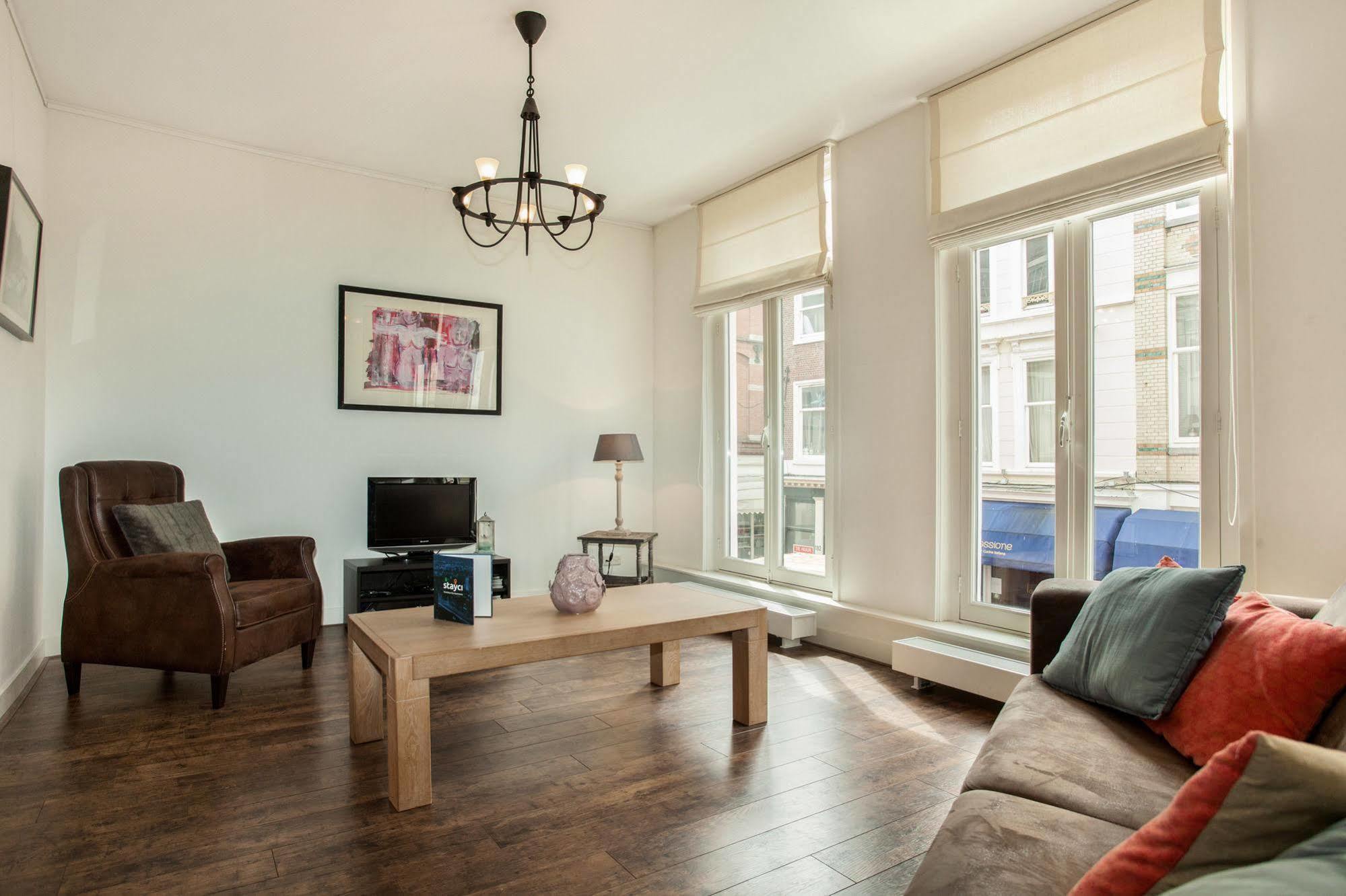 Stayci Serviced Apartments Noordeinde Den Haag Buitenkant foto